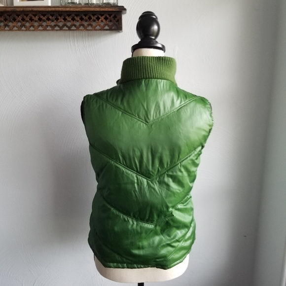 Old Navy Green Puffer Vest Sz S - Picture 3 of 5